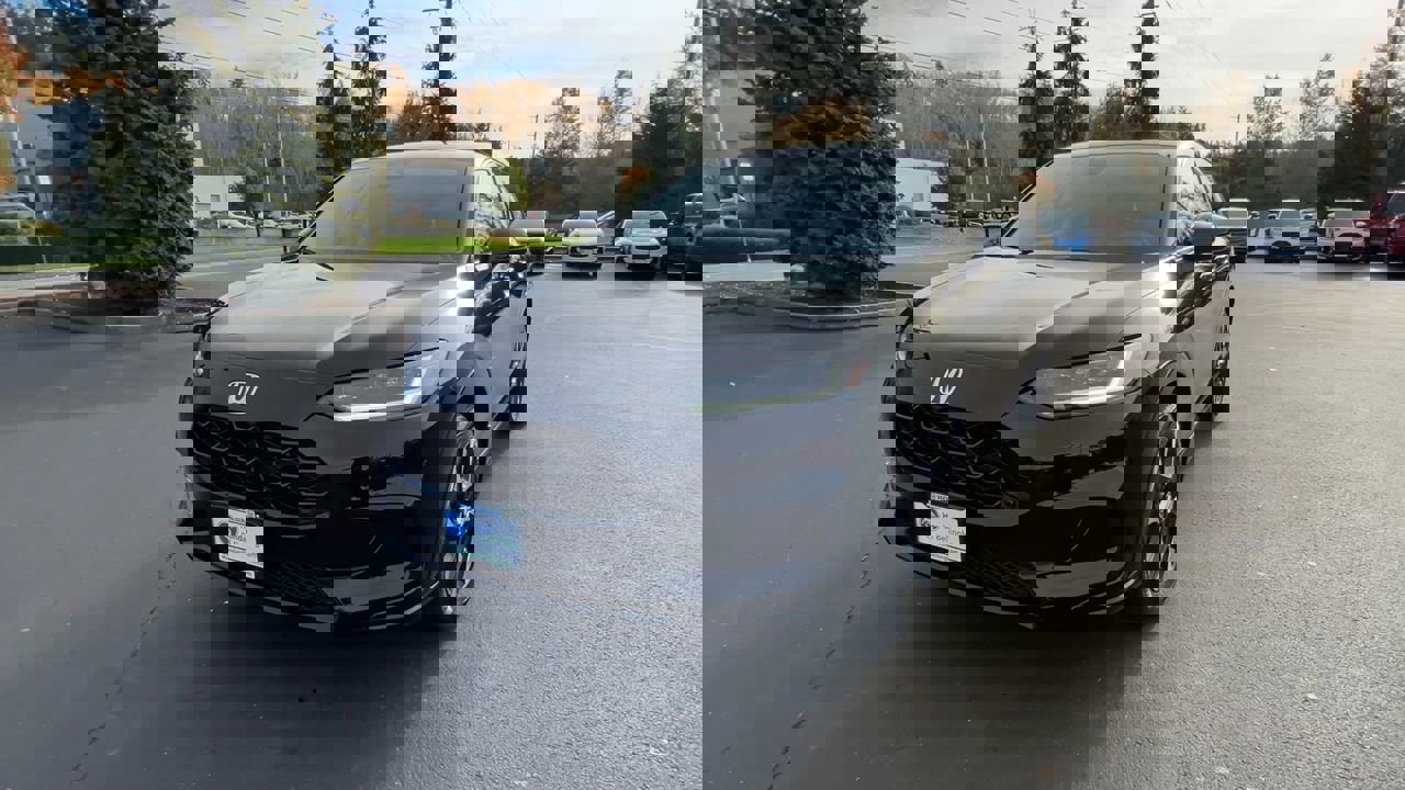 2026 Honda HR-V EX-L photo 2