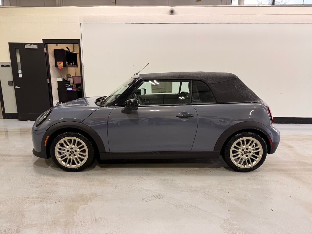 2026 Mini Cooper S Convertible Iconic photo 2
