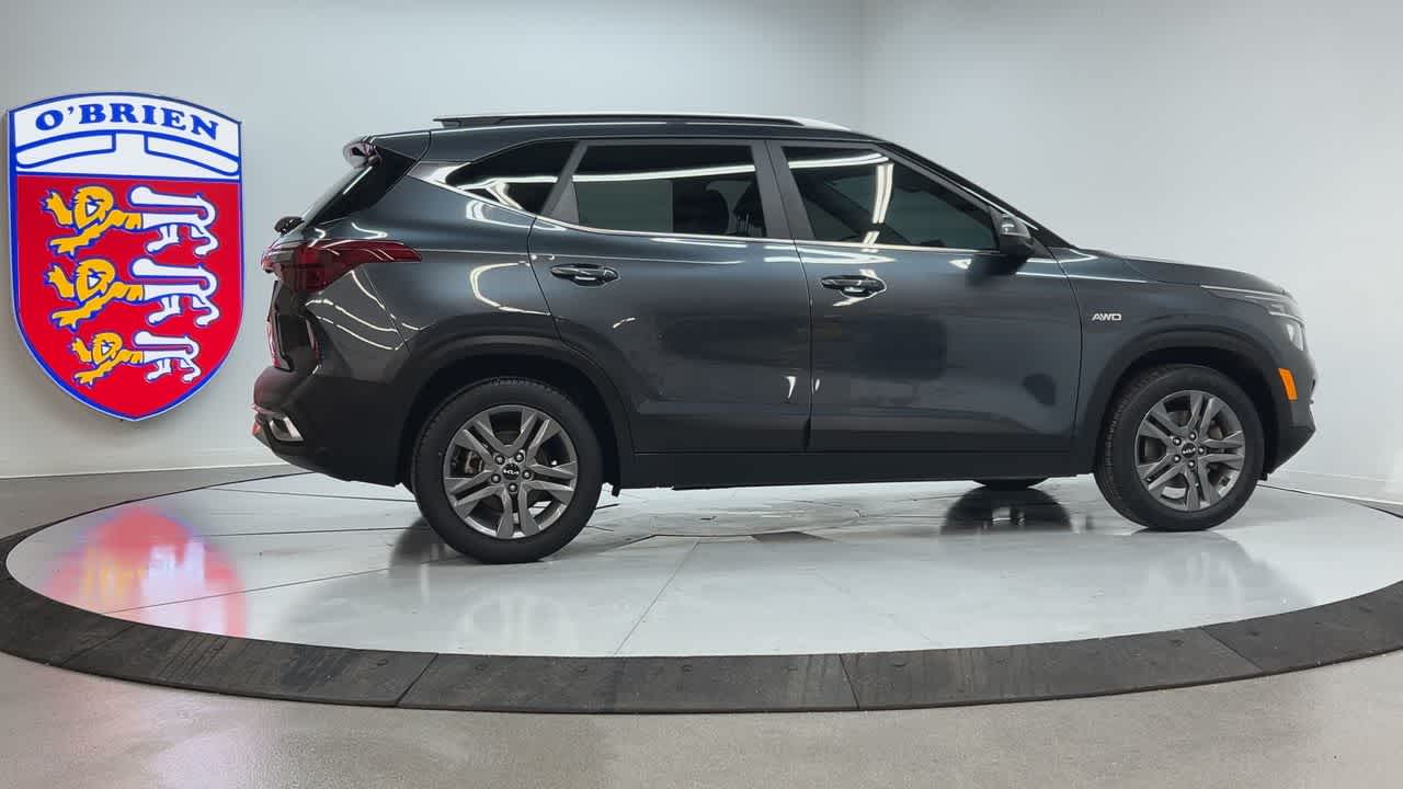 2023 Kia Seltos S photo 3