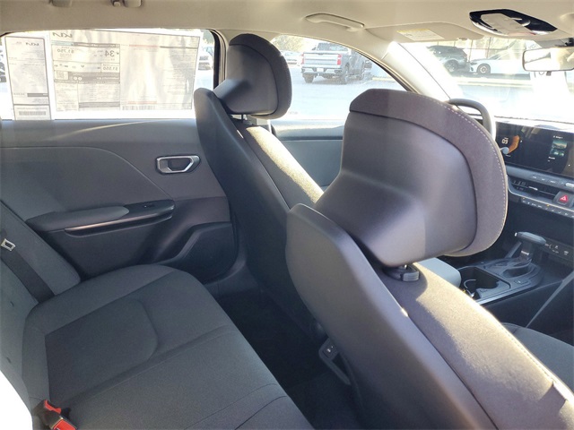 2025 Kia K4 LX photo 23