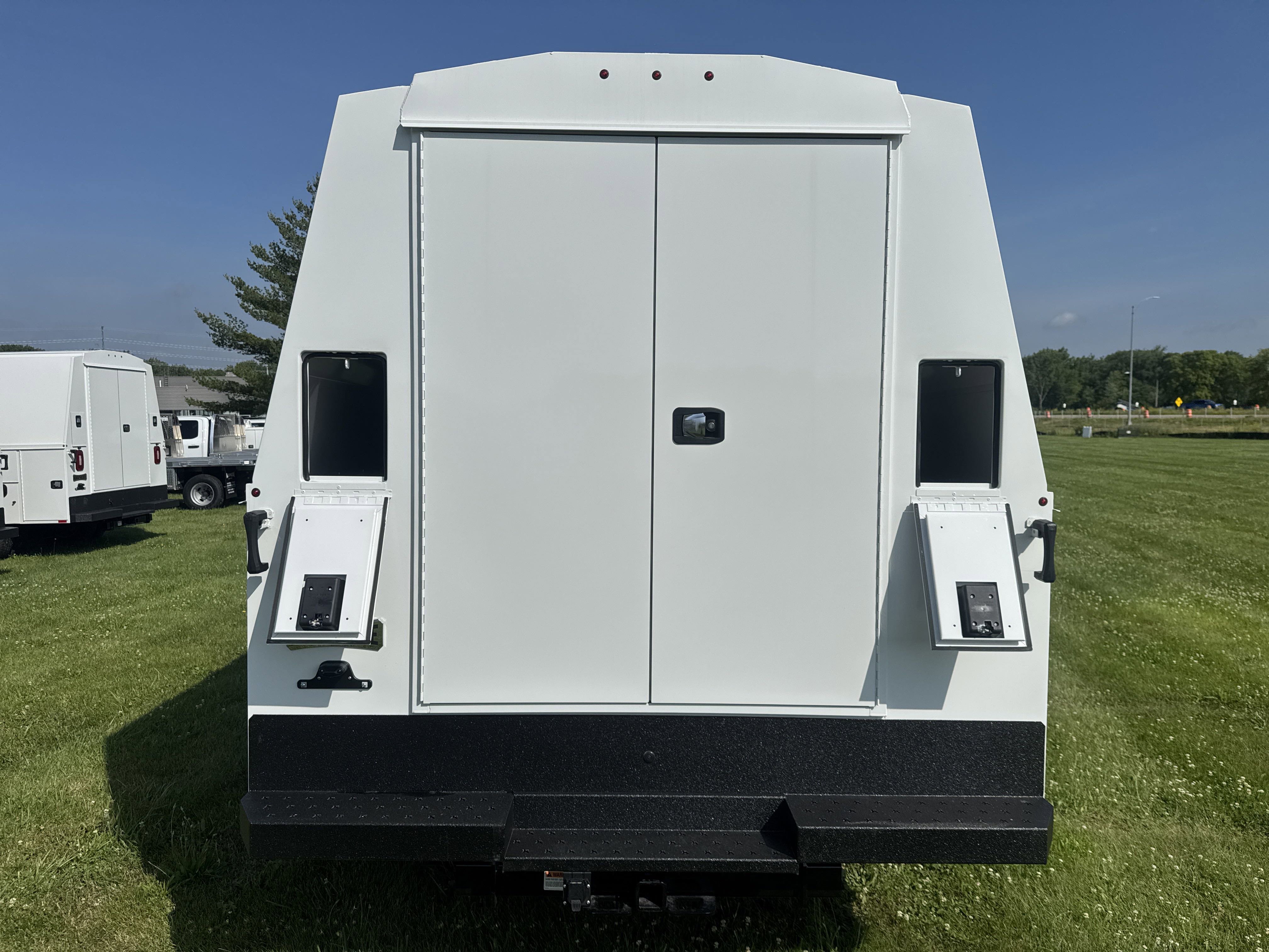 2025 Ford F-350 XL photo 4