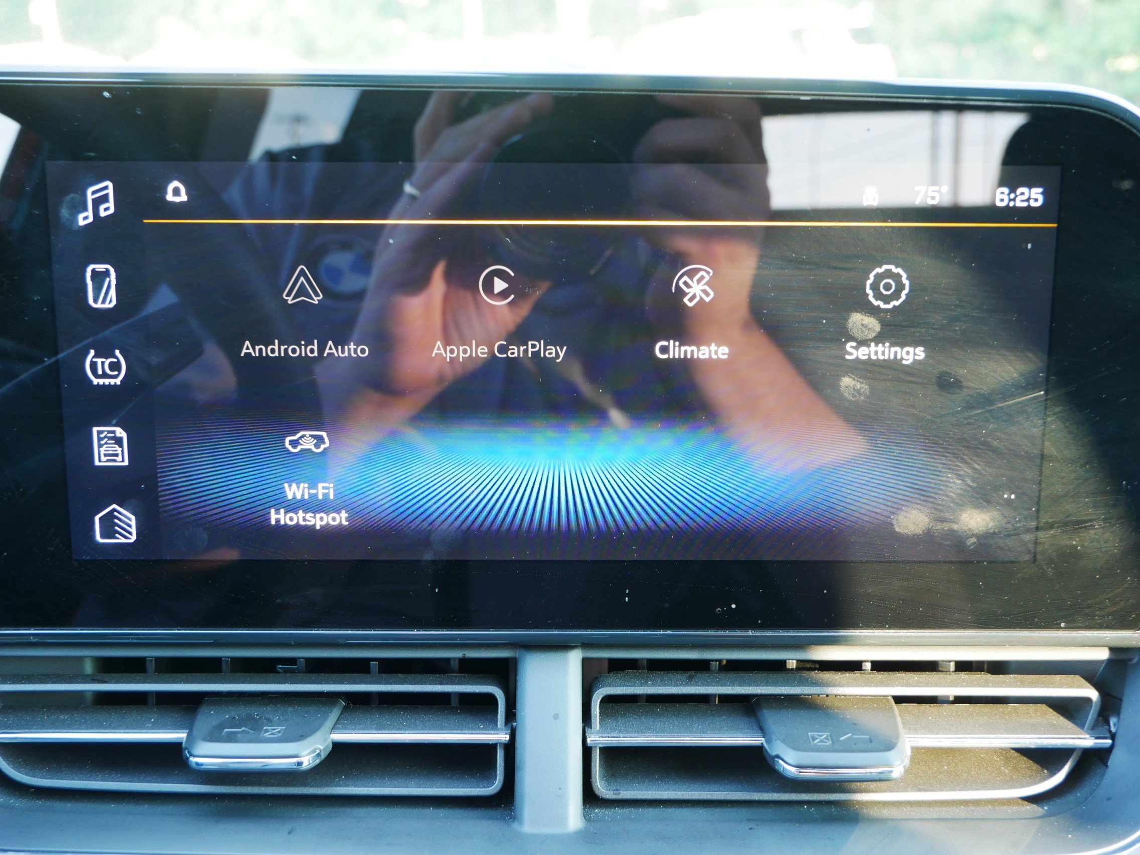 2024 Chevrolet Trax photo 23