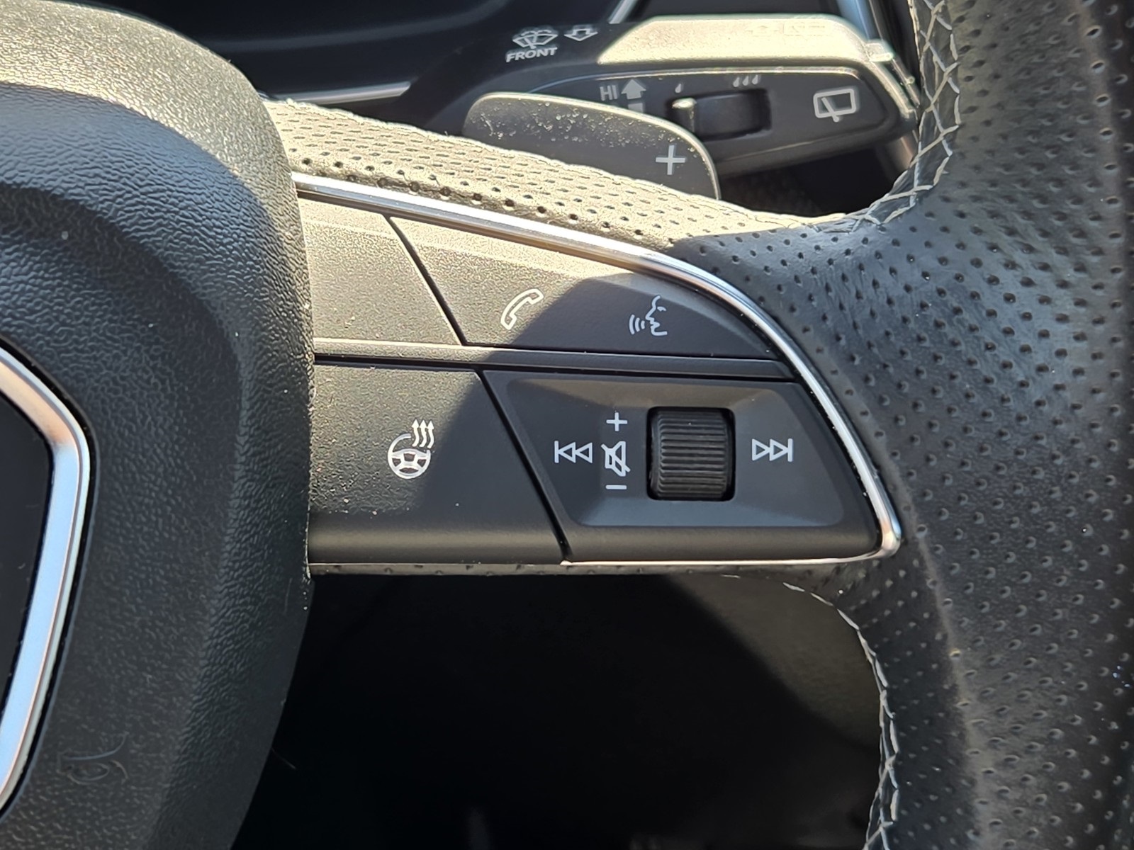 2022 Audi SQ5 Premium Plus photo 18