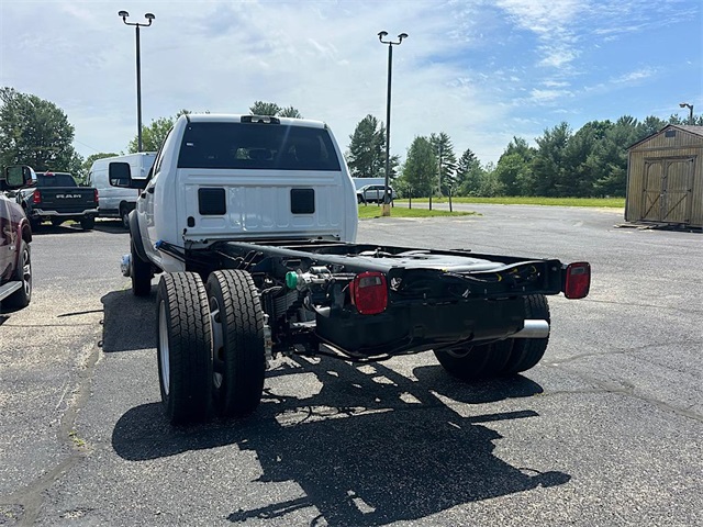 2025 Ram 5500 Tradesman photo 6