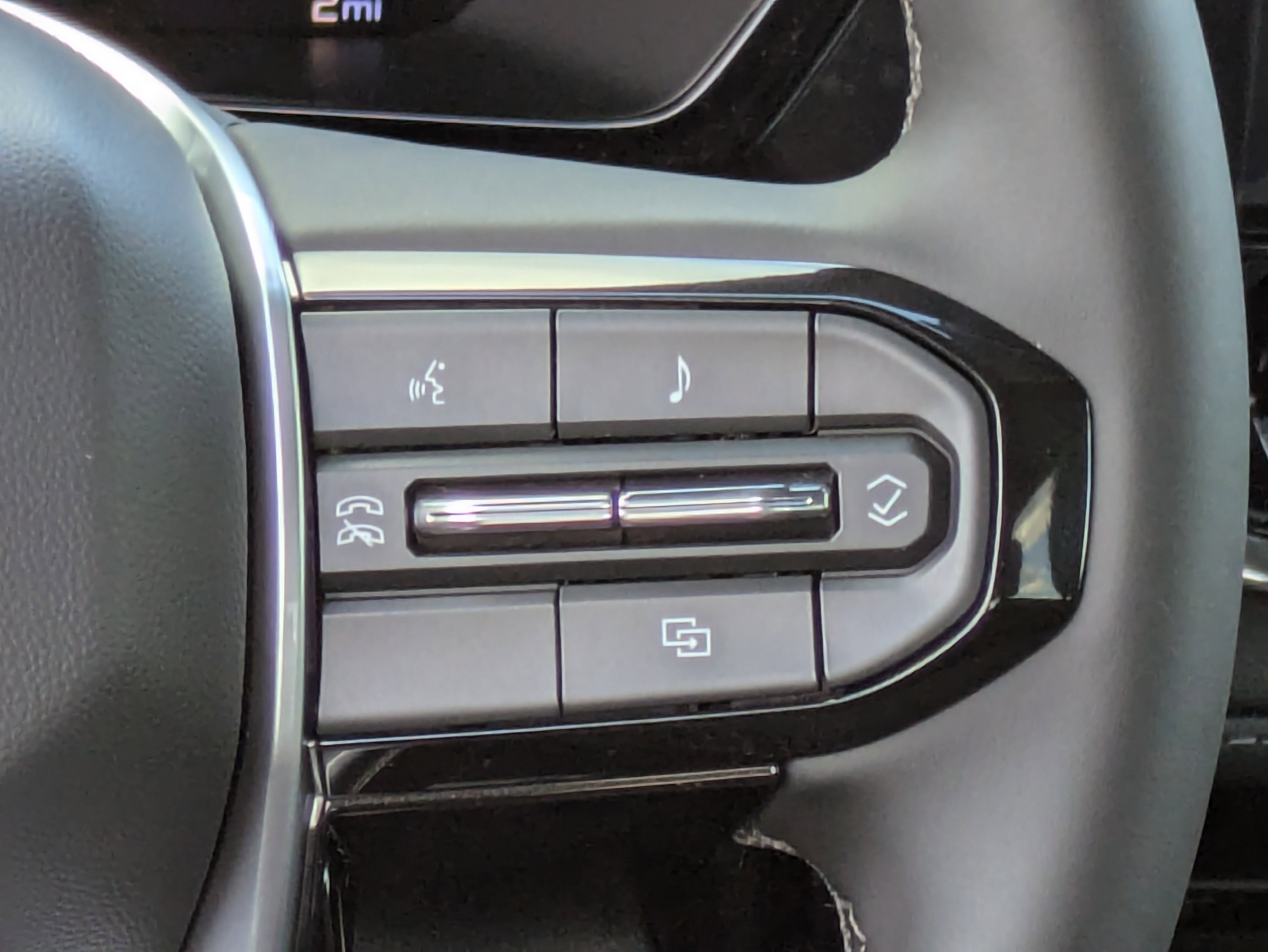 2026 Chevrolet Colorado LT photo 4