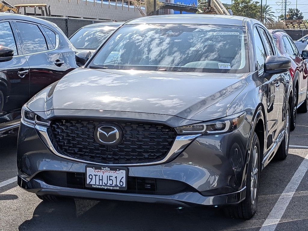 2025 Mazda CX-5 2.5 S Preferred photo 4
