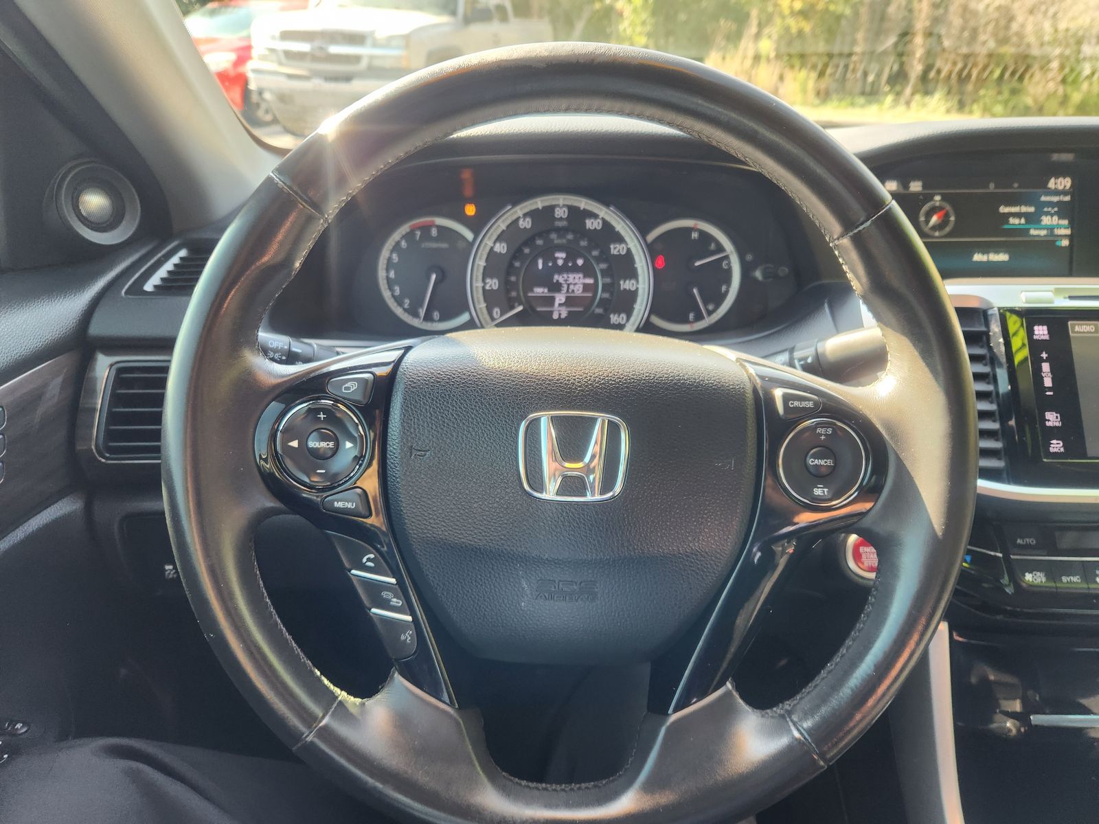 2016 Honda Accord EX-L photo 14