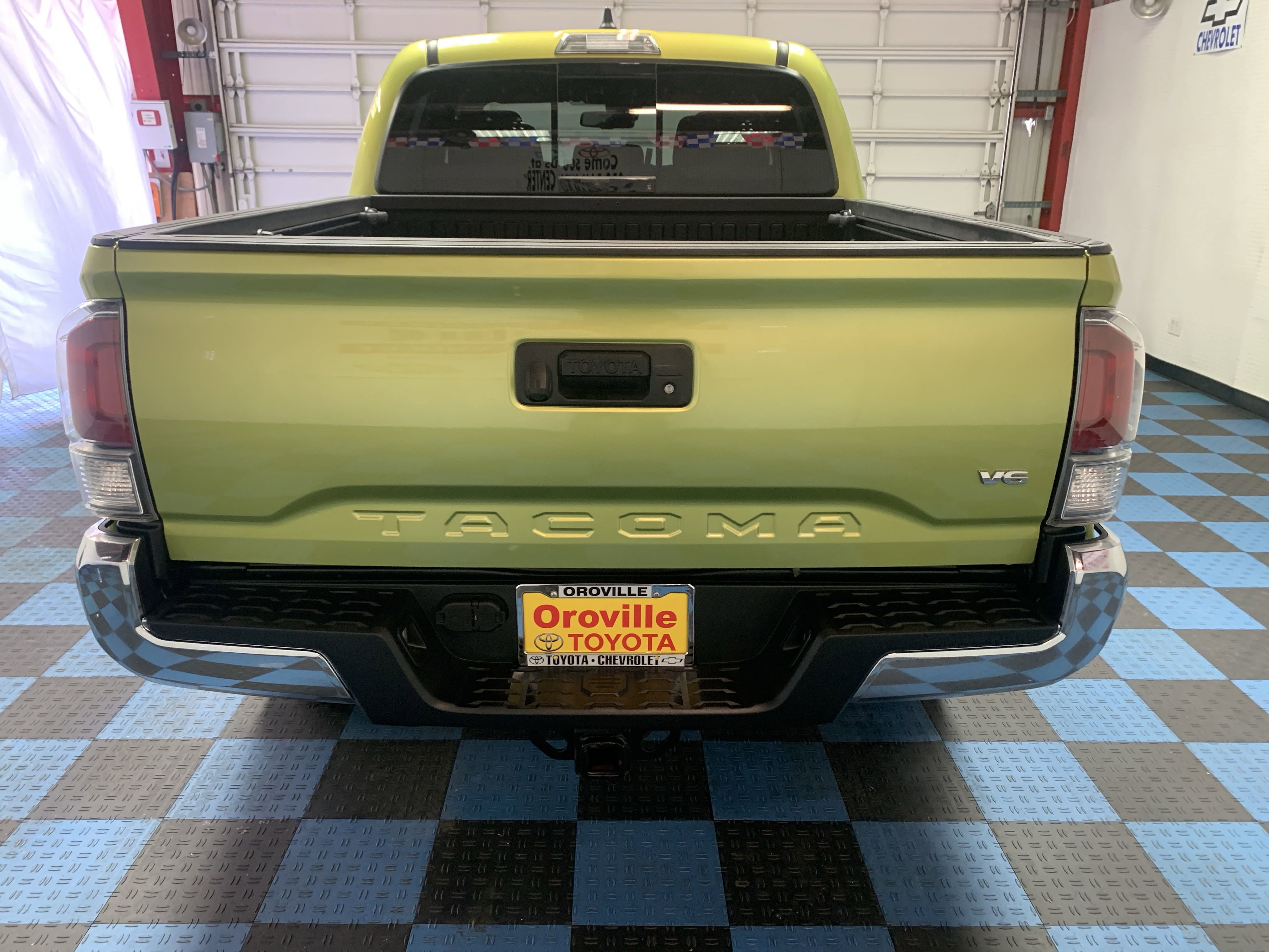 2023 Toyota Tacoma TRD 4x4 photo 4