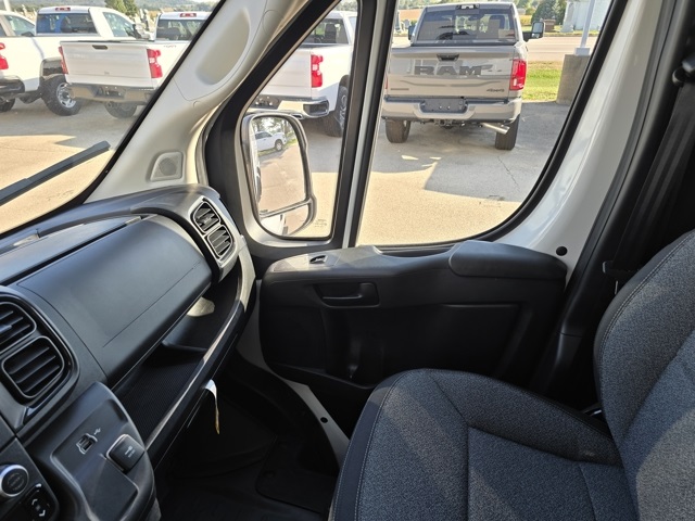 2025 Ram ProMaster 2500 photo 16