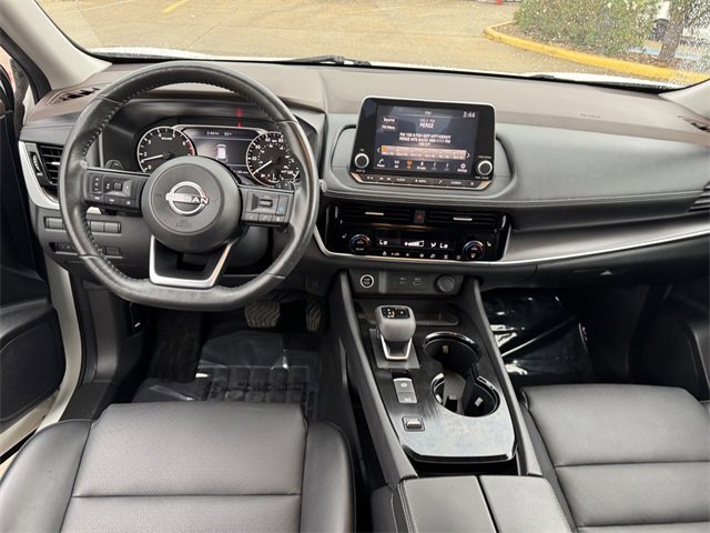 2022 Nissan Rogue SV photo 4