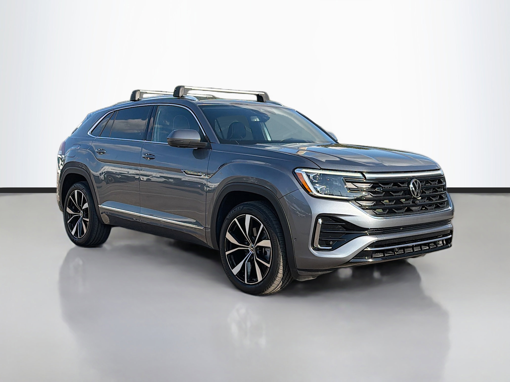 2024 Volkswagen Atlas Cross Sport SEL Premium R-LINE's photo
