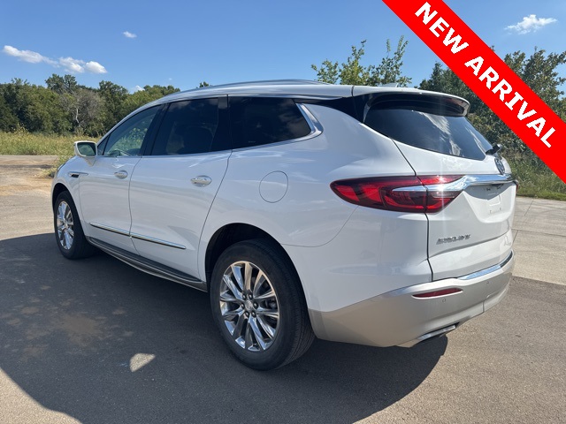 2020 Buick Enclave Essence photo 5
