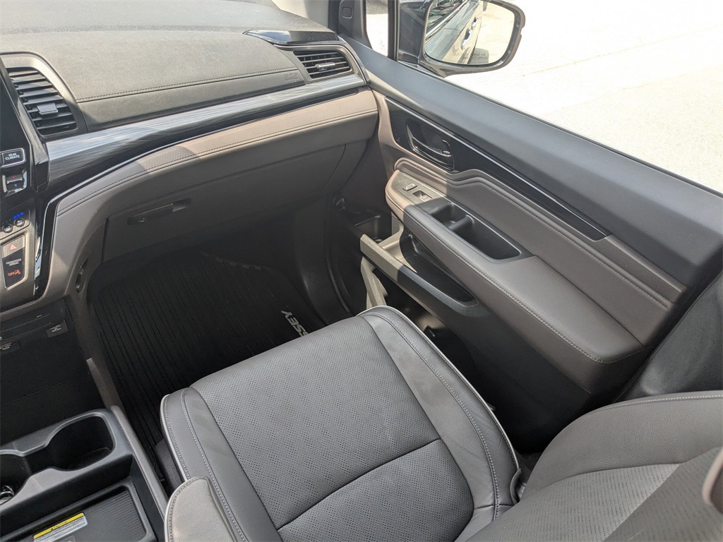 2023 Honda Odyssey Elite photo 18