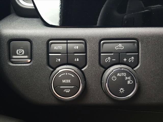 2025 Chevrolet Silverado 1500 LT photo 10