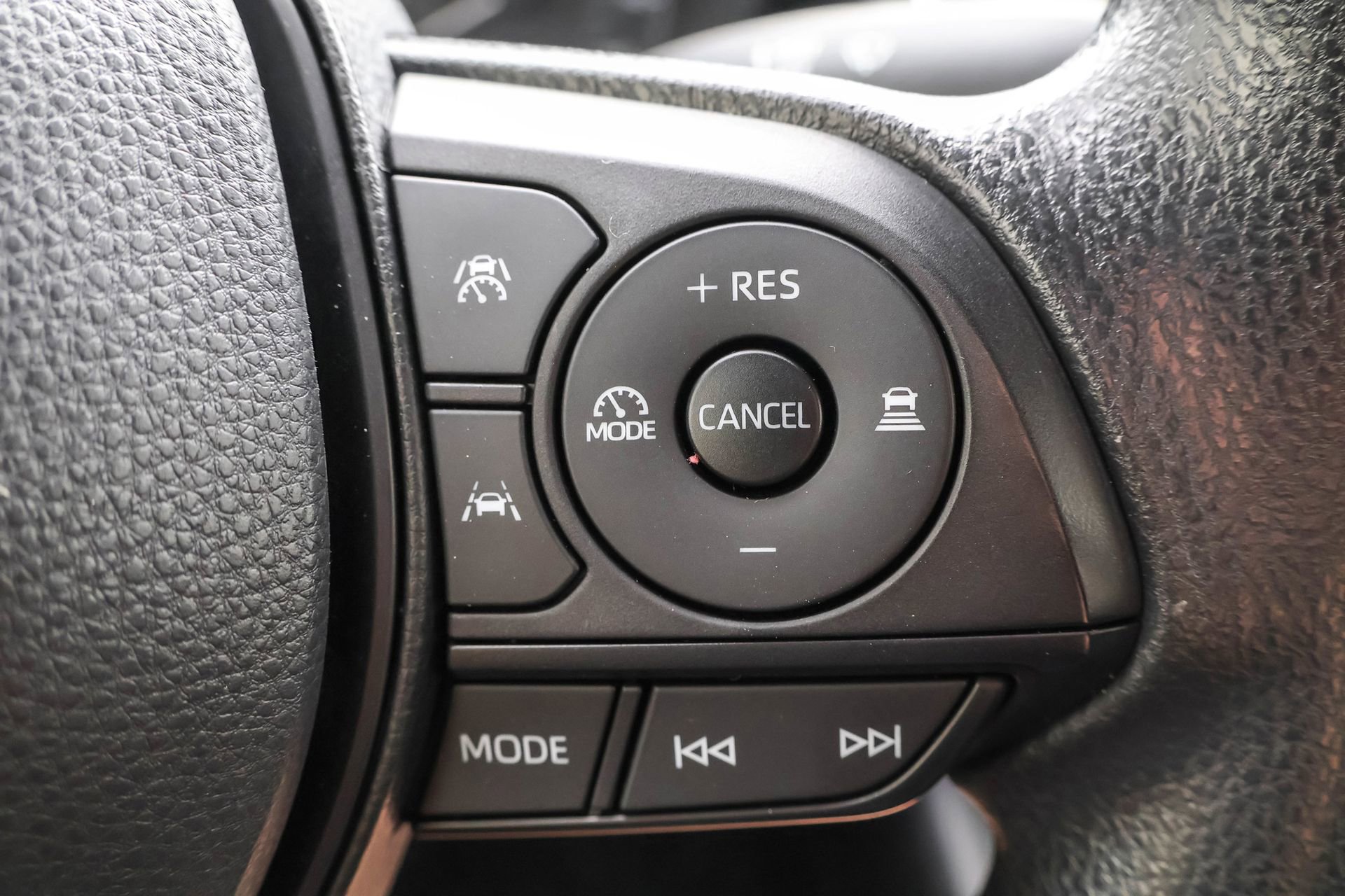2023 Toyota Corolla Hybrid LE photo 19