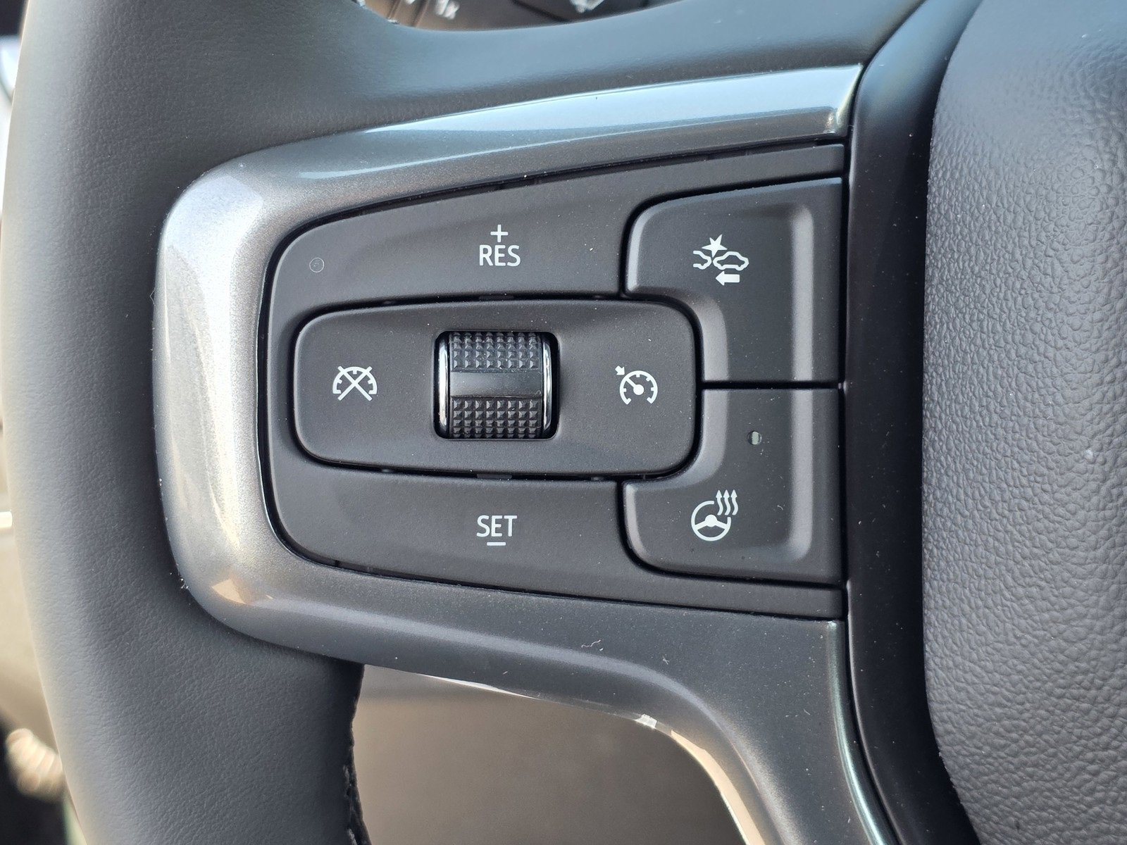2025 Chevrolet Silverado LT photo 31