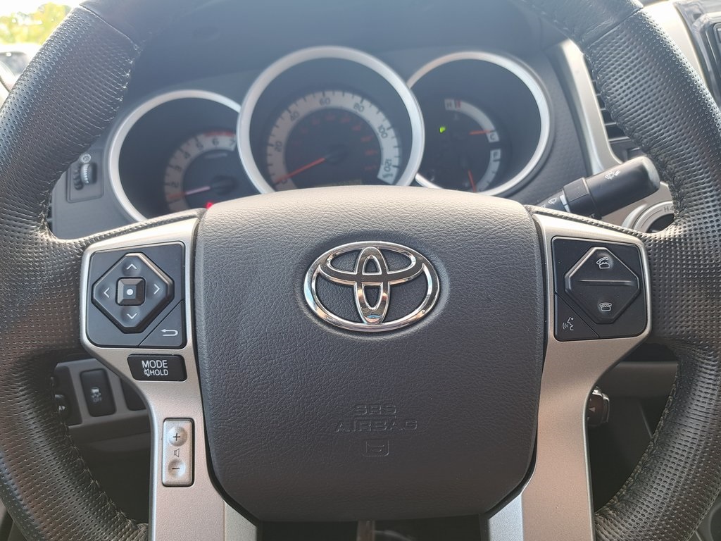 2015 Toyota Tacoma Base photo 13