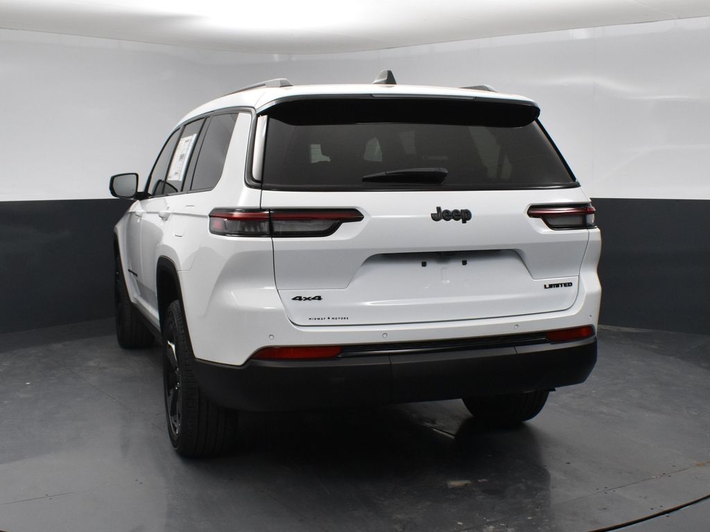 2025 Jeep Grand Cherokee Limited photo 3