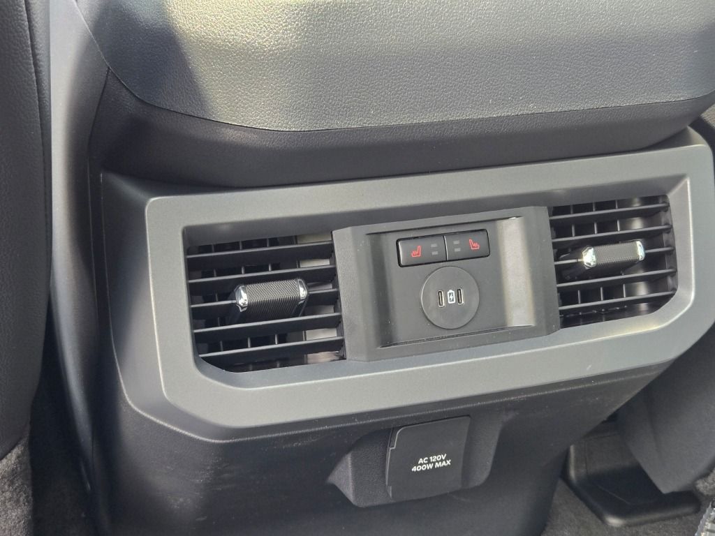 2025 Ford F-250 Lariat photo 16