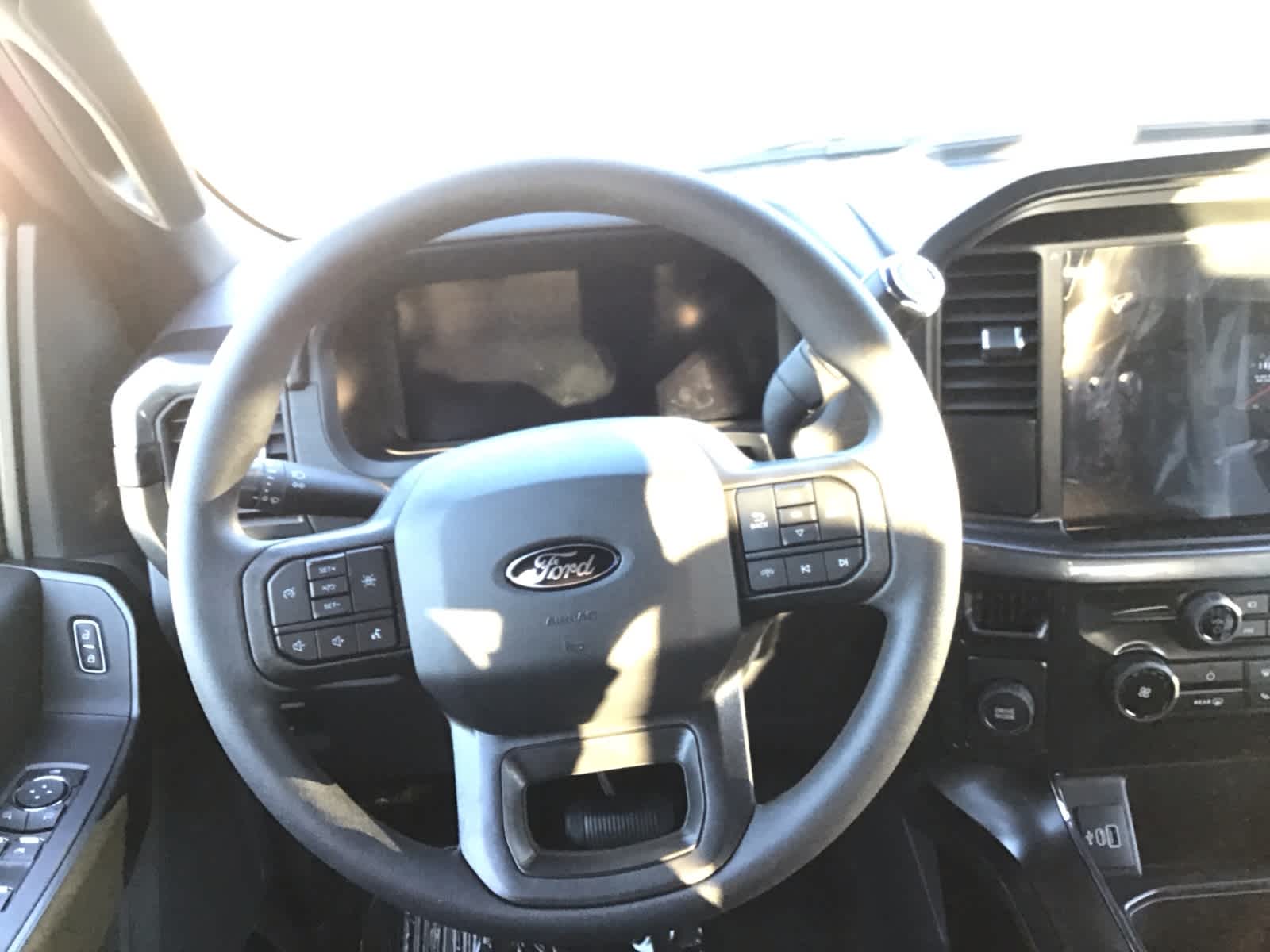 2025 Ford F-150 STX photo 13