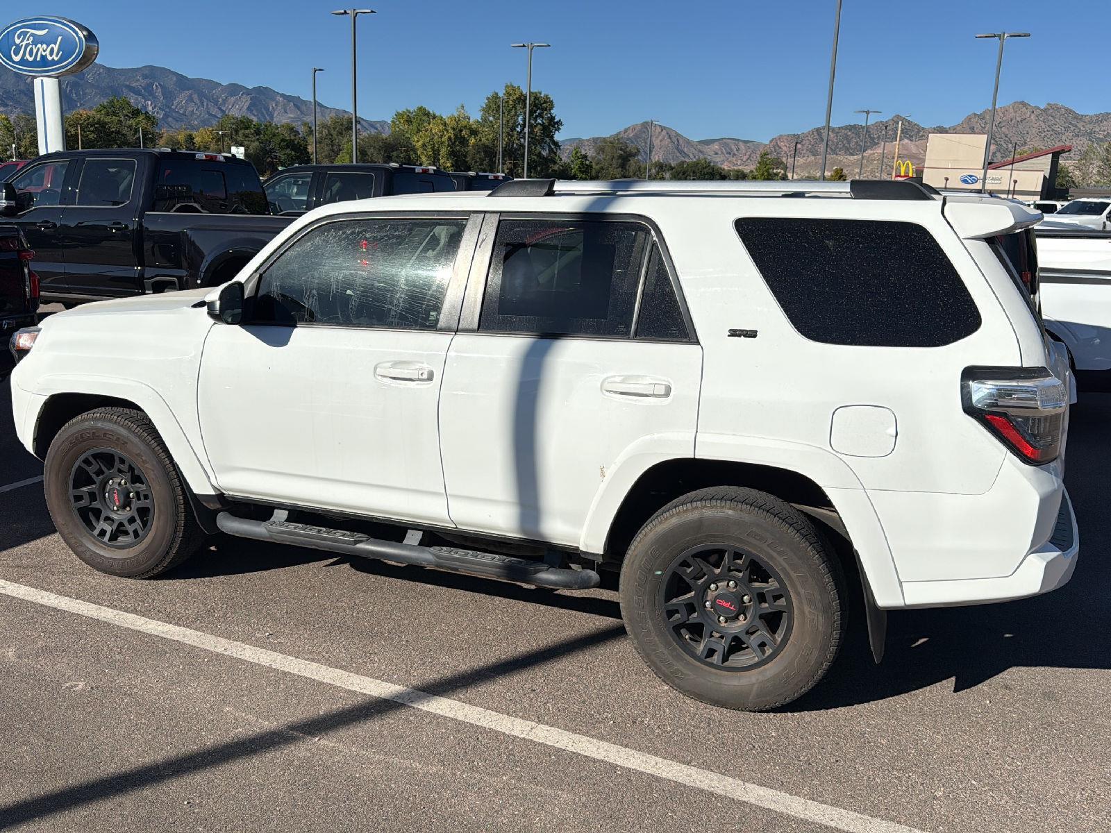 2022 Toyota 4Runner SR5 photo 7
