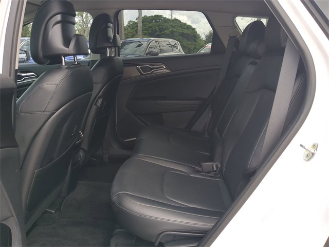 2023 Kia Sportage EX photo 13