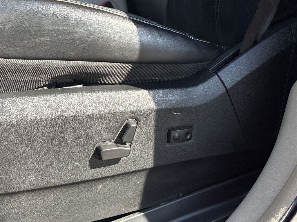2014 Chrysler Town & Country photo 14