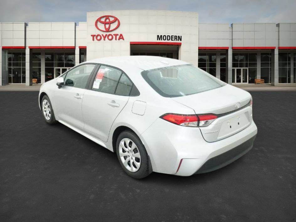 2025 Toyota Corolla LE photo 14