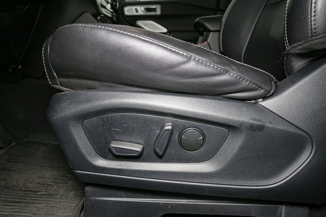 2022 Ford Explorer ST photo 35