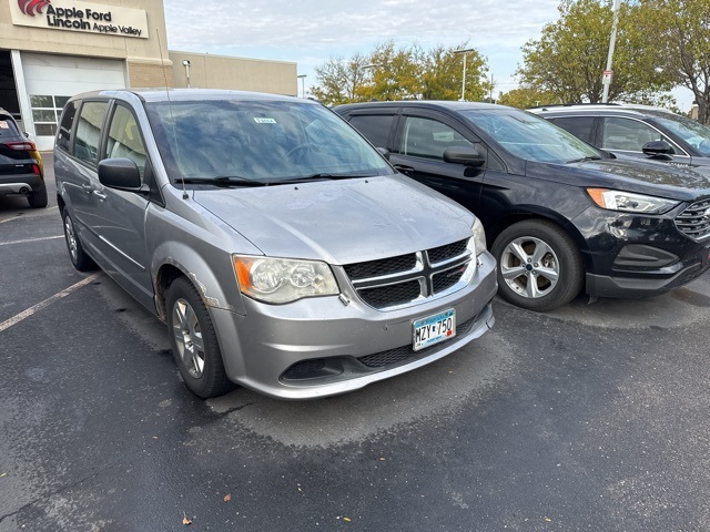 Used 2013 Dodge Grand Caravan SE with VIN 2C4RDGBG4DR615435 for sale in Apple Valley, Minnesota