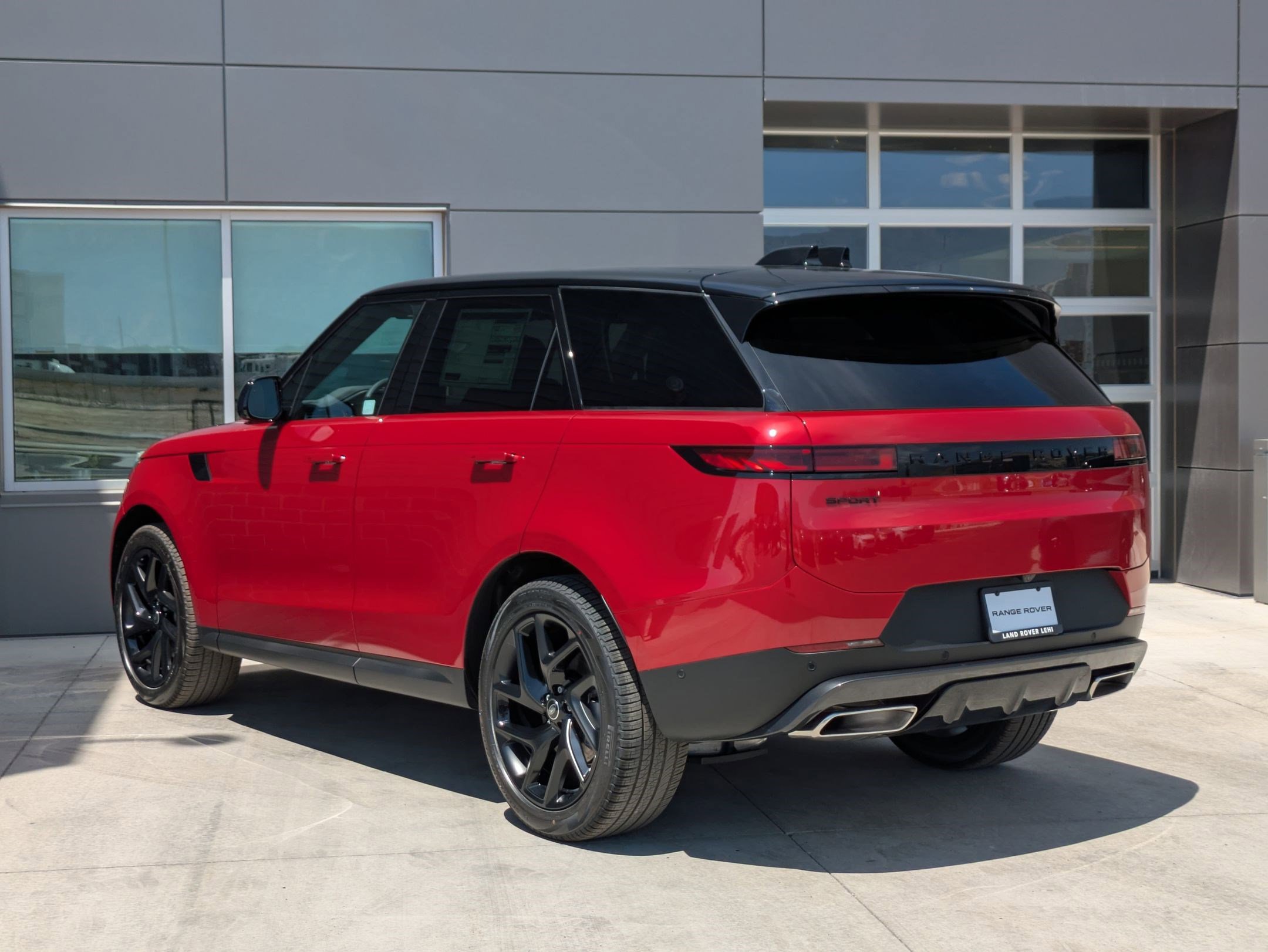 2025 Land Rover Range Rover Sport SE photo 8