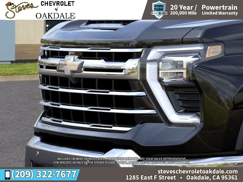 2026 Chevrolet Silverado LTZ photo 10