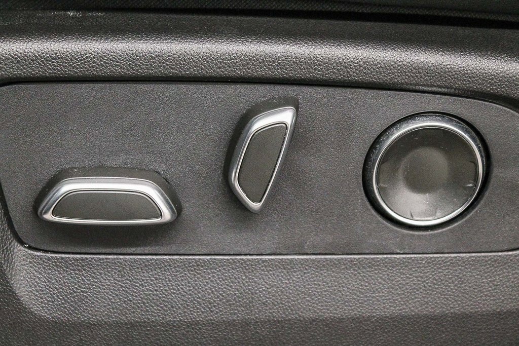 2024 Cadillac Escalade Premium Luxury photo 24