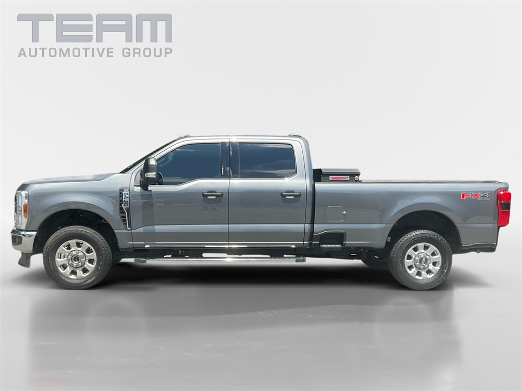 2024 Ford F-250 XLT photo 4