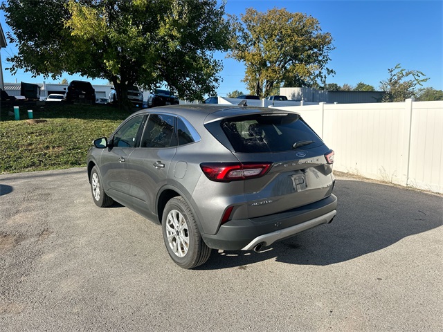 2023 Ford Escape Active photo 3