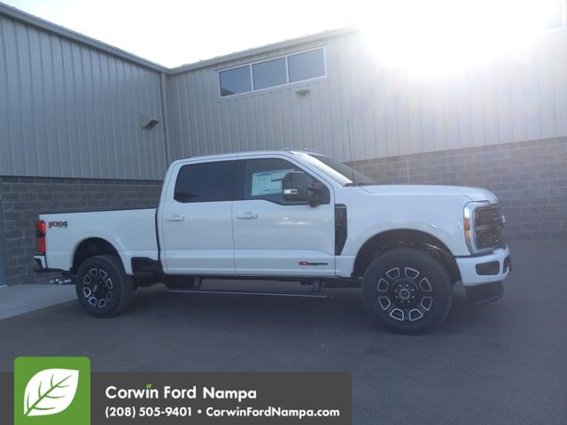 2025 Ford F-350 Platinum photo 2