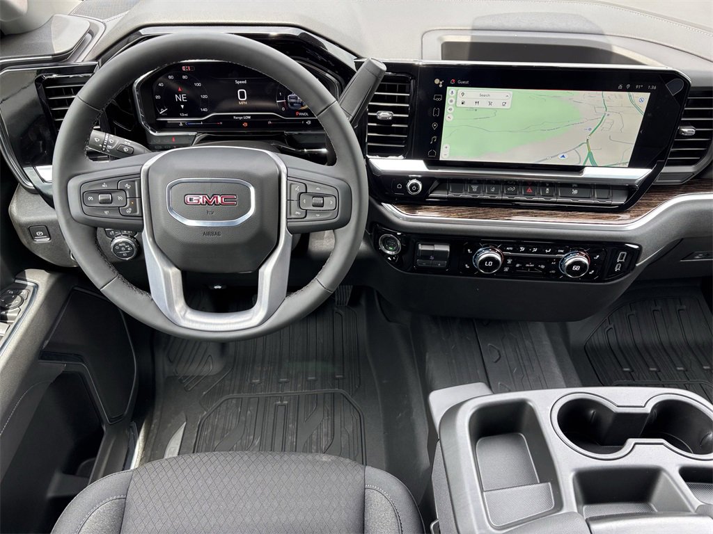 2025 Gmc Sierra 2500 HD SLE photo 3