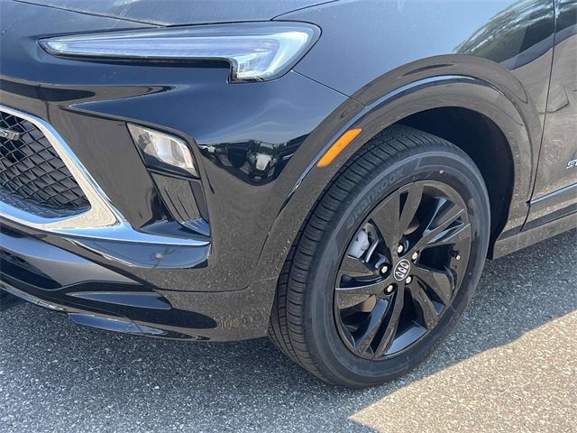 2025 Buick Encore GX Sport Touring photo 3
