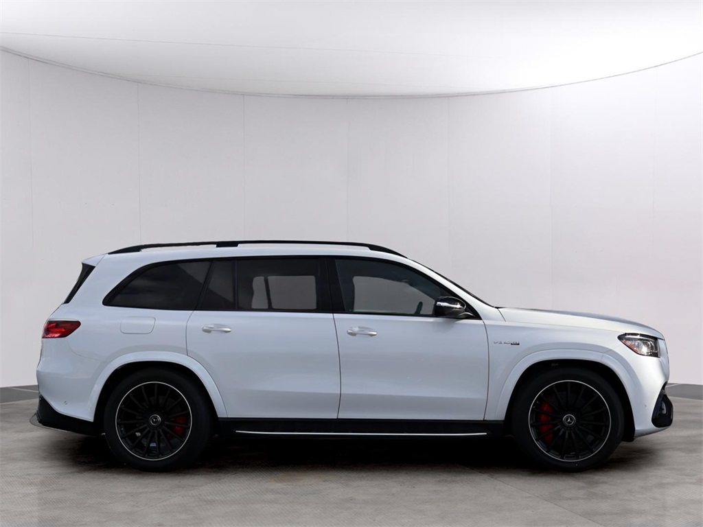 2025 Mercedes Benz GLS 63 AMG photo 3