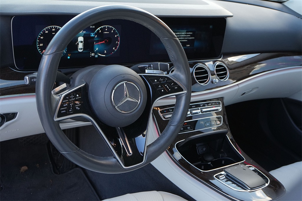 2022 Mercedes Benz E 350 photo 10
