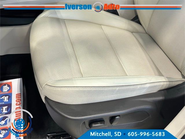 2023 Buick Envision Essence photo 13