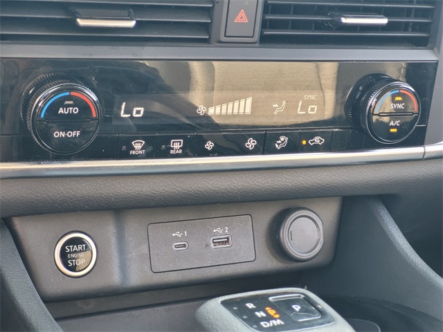 2023 Nissan Rogue SV photo 21