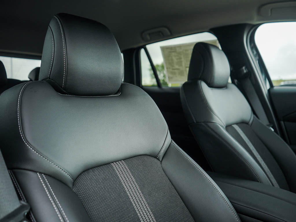 2025 Mazda CX-50 2.5 Select photo 10