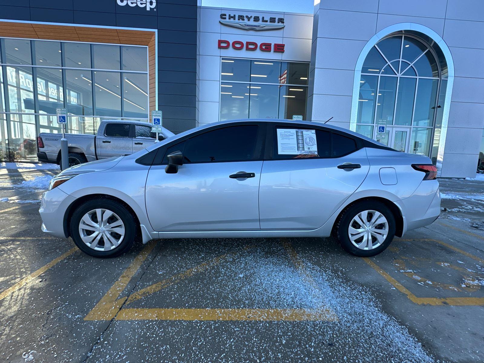 Used 2020 Nissan Versa Sedan S with VIN 3N1CN8DV7LL903565 for sale in Kansas City