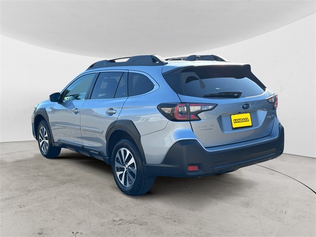 2025 Subaru Outback Premium photo 3