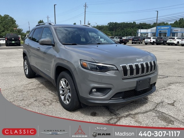 2021 Jeep Cherokee Latitude Lux's photo
