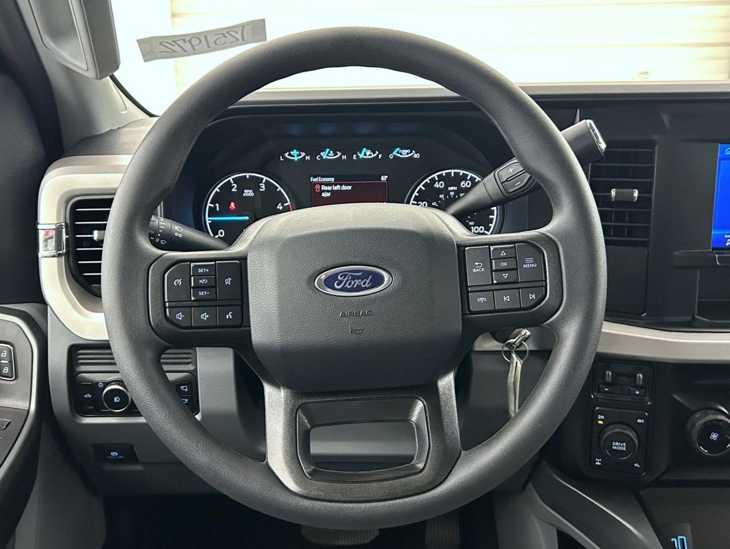 2025 Ford F-250 XLT photo 10