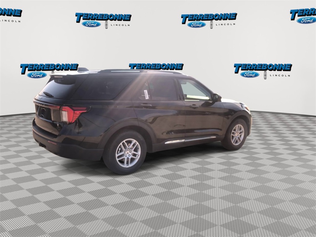2025 Ford Explorer photo 4