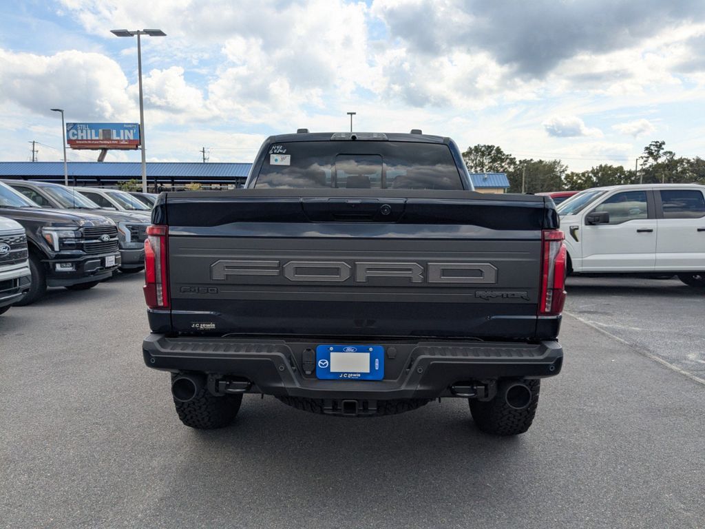 2025 Ford F-150 Raptor photo 4