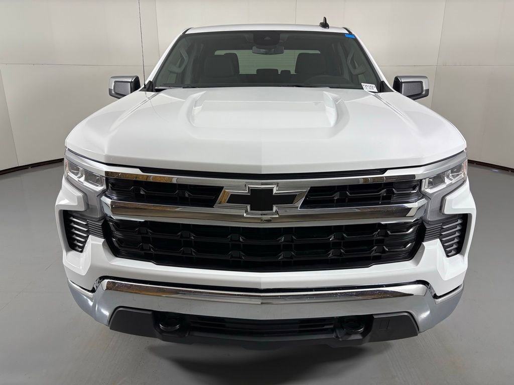 2026 Chevrolet Silverado 1500 LT photo 4